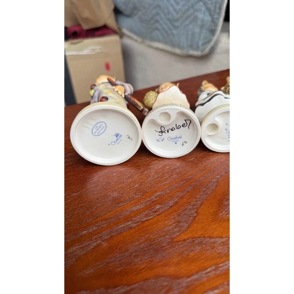 Lot of 4 Goebel Hummel Figurines Assorted Girls Children‎ Collectibles